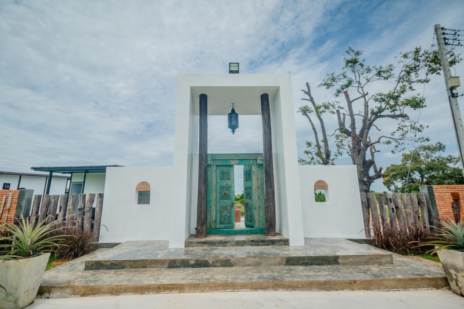 Mae On Village Resort Roi Et Exterior foto