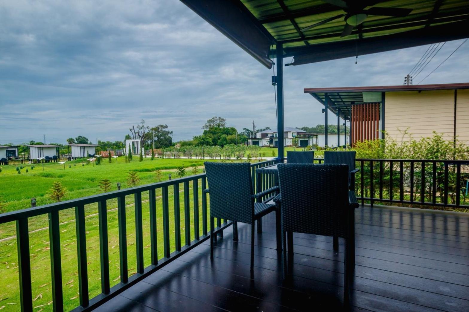 Mae On Village Resort Roi Et Exterior foto